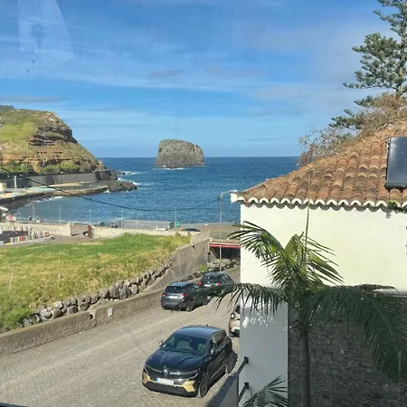 Apartment Sea Breeze