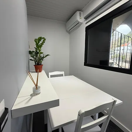 Apartment Sea Breeze Porto Da Cruz