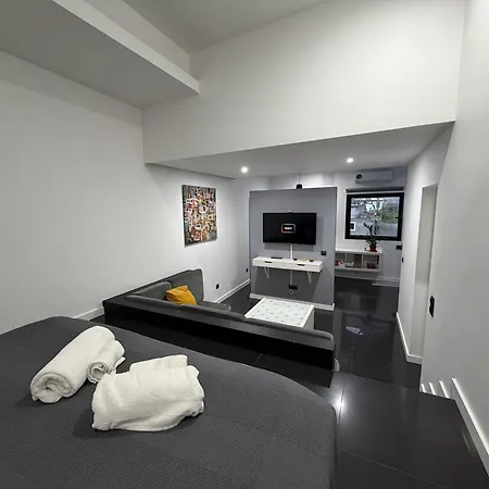 Sea Breeze Apartment
